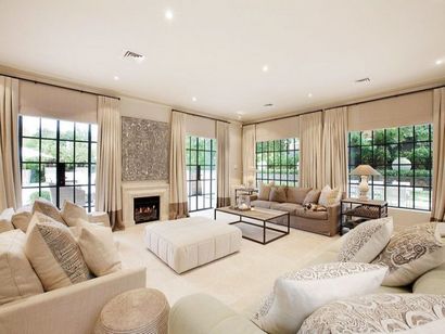 36 Crème légère et Beige Living Room Design Ideas