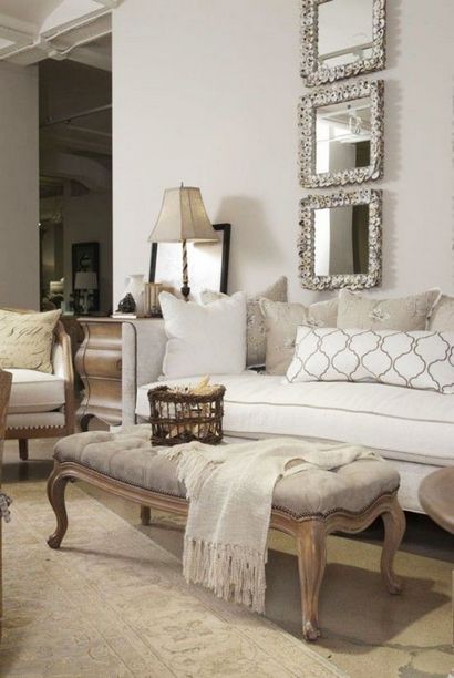 36 Crème légère et Beige Living Room Design Ideas