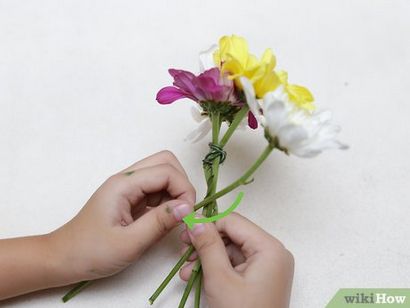 3 façons de faire une fleur de la Couronne