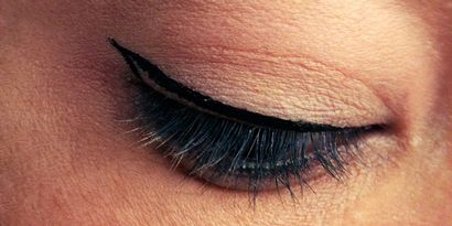 4 étapes faciles à l'eyeliner Winged parfait - PattiKnows, Patti Stanger