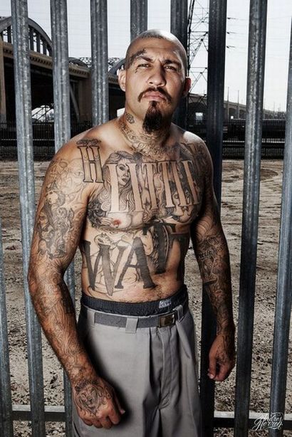 50 Tough Prison Tattoos und ihre Bedeutungen - Passt auf Euch