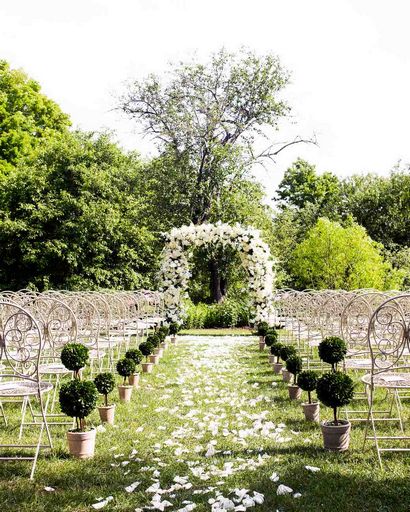 59 Arches de mariage qui va instantanément mettre à jour votre cérémonie, Martha Stewart Weddings