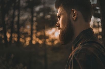 5 conseils sur la façon de pousser la barbe Thicker