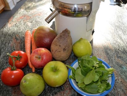 6 Kinderfreundlich Hausgemachte Obst und Veggie Saft Rezepte, Inhabitots