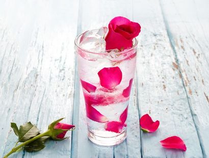 7 Gründe zu trinken Rosenwasser, MNN - Mutter Natur Netzwerk