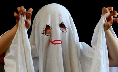 8 Costumes d'Halloween vous pouvez faire d'un sac à ordures, Son campus