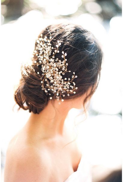 8 Coiffes de mariage renversante à rendre votre grand jour encore plus mémorable, StyleCaster (votre) 8 Coiffes de mariage renversante à rendre votre grand jour encore plus mémorable, StyleCaster