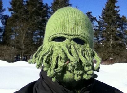 Ein Cthulhu Ski-Maske hält Sie warm und erschreckende