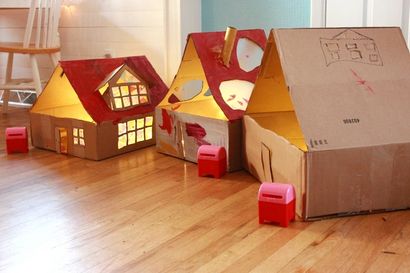 Une maison de poupées en carton bricolage à partir d'une boîte