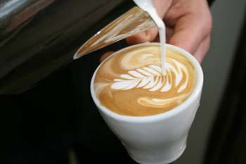 Un guide pour Latte Art - gratuit Pour, Info Café