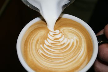 Un guide pour Latte Art - gratuit Pour, Info Café