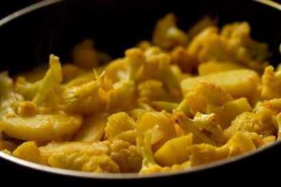 Aloo Gobi Rezept - wie trocken aloo gobi, Panjabi aloo Gobi Rezept machen