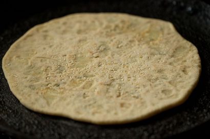 Aloo recette kulcha, comment faire recette Aloo de kulcha sur tawa