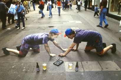 Incroyable Graffiti 3D Artistes Sidewalk Chalk - Peinture Rue, Urbaniste (trottoir) Incroyable Graffiti 3D Artistes Sidewalk Chalk - Peinture Street, Urbaniste