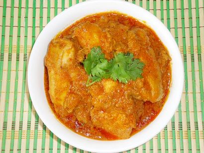 Andhra Chicken Curry Rezept, einfach kodi kura mit Soße Rezept