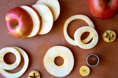 Apple-Fritter Ringe mit Karamell-Soße-Rezept