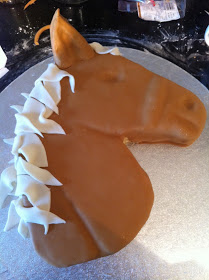 Une chaîne de style Comment faire le gâteau de cheval!