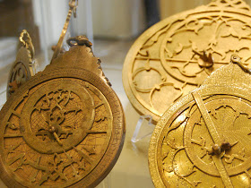 Astrolabe - Magnificent-Computer der Uralten ~ Kuriositas