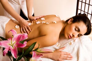 A Touch of Charm Massage-Therapie, Stress und Schmerztherapie in Rogers, AR