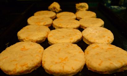 Ein Leckerbissen für Mütter von Mellark Bäckerei Peeta - s Käse-Brötchen - elizabeth mcmanus