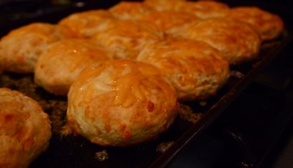 Ein Leckerbissen für Mütter von Mellark Bäckerei Peeta - s Käse-Brötchen - elizabeth mcmanus