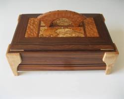 Un bijoux unique Boîte de main exotique Woods fait le meilleur cadeau de tous (bijouterie) Un bijoux unique boîte à la main en bois exotique fait le meilleur cadeau de tous