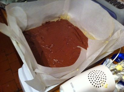 Un très grand gâteau d'anniversaire - Belleau cuisine (comment faire grand gâteau de taille) Un très gros gâteau d'anniversaire - Belleau cuisine