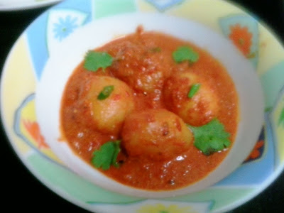 Bébé sauce de pommes de terre, pommes de terre bébé épicé yogourt sauce recette sanjeev kapoor, Annapurna