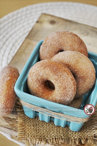 Cuit au four à la cannelle Donuts - cuisine douce