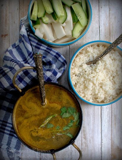 Benares ka khana bhatt ka dubka, ein Curry mit lokalen schwarzen Sojabohnen aus Uttarakhand gemacht