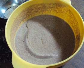 Benares ka khana Ragi ki Roti Schritt für Schritt Verfahren, wie ragi ki Roti machen
