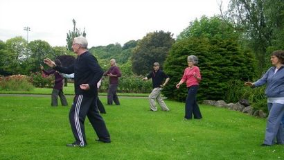 Grund Tai Chi-Übungen für Anfänger und Senioren - Vkool