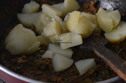 Batata Rassa, Aloo Gravy, Comment faire de pommes de terre au curry - Recettes Maharashtrian