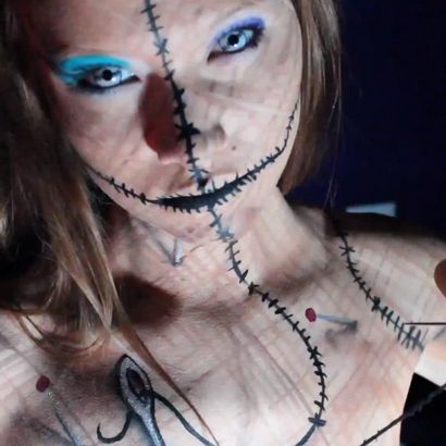 Seien Sie ein Mensch Pincushion für Halloween DIY Voodoo-Puppe Kostüm - Makeup - Halloween-Ideen