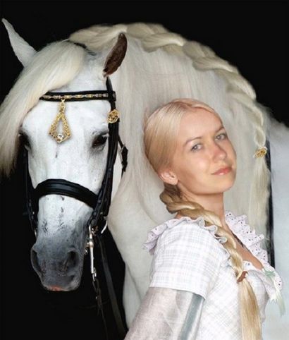 La beauté sauvera des chevaux élégants coiffures - La beauté sauvera (coiffures chevaux élégants) La beauté sauvera des chevaux élégants coiffures - La beauté sauvera