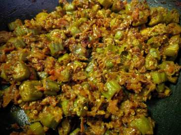 Bhindi Masala (à sec) recette, VegeCravings