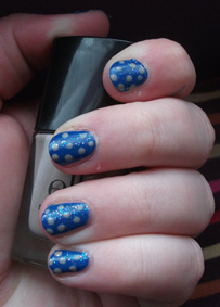 Bleu - Gris tachetée Nail Tutorial, un aperçu intéressant (tachetée) Bleu - Gris tachetée Nail Tutorial, un aperçu intéressant