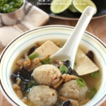 Bok Choy et boule de poissons soupe - Quête de cuisine quotidienne
