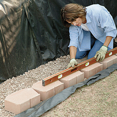 Construire un mur de soutènement avec le paysage, blocs Garden Club