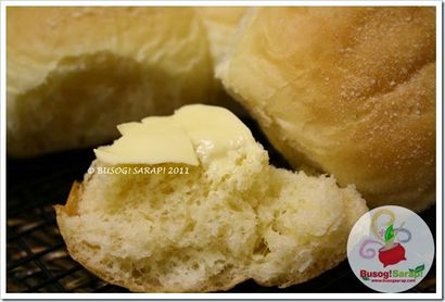 BUSOG! SARAP Pandesal (Filipino Petit pain Rolls)