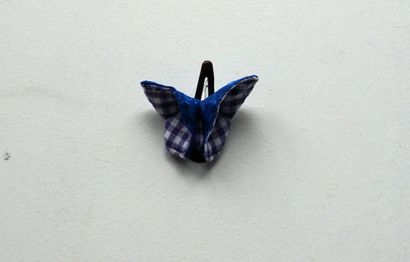 Clips papillon cheveux - Origami avec le tissu 4 étapes (avec photos)