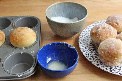 Beurrée au four Donuts aux fruits de remplissage, Foodal