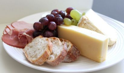 Kaufen Sie Käse zu Erstellen Sie Ihre eigene Käseplatte