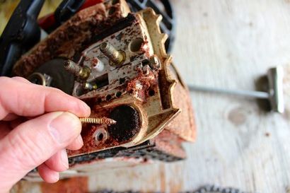 Bar Chainsaw Réparation d'huile avec aspirateur 5 étapes (avec photos) (faire joint raisonnable) Bar scie à chaîne de réparation d'huile avec aspirateur 5 étapes (avec photos)