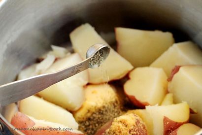 Cheesy Pomme de terre rouge Mash, coupon de détourage Cook (crème sure) Cheesy Pomme de terre rouge Mash, coupon Clipping Faire cuire