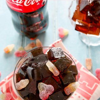 Cherry Coca-Cola-Gelee (Jello) Jigglers Rezept