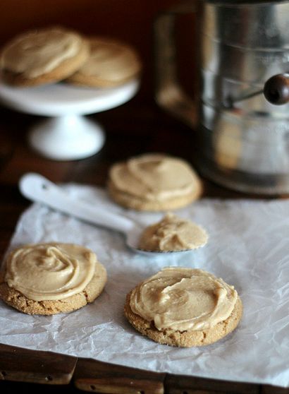 Chewy Brown Sugar Cookies mit braunem Zucker Frosting