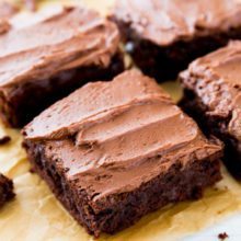 Chewy Fudgy faites maison Brownies