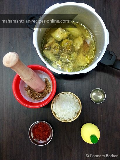 Huhn Rassa, Kombdi Rassa, Maharashtrian Chicken Curry Rezept, Maharashtrian Rezepte Online
