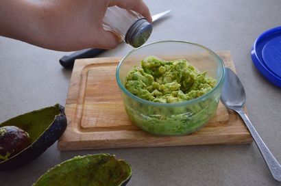 Chipotle Sortie leur recette officiel guacamole, et il est plus facile à faire que vous ne le pensez